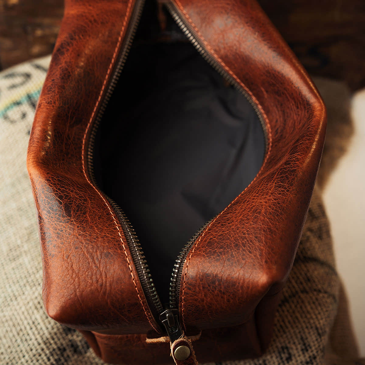 Bison Deluxe Leather Dopp Bag With Zipper - Image 7